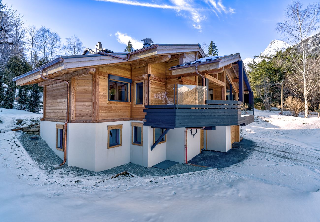 Parking extérieur pour trois voitures Chalet Silver Forest a un parking extérieur pour trois voitures