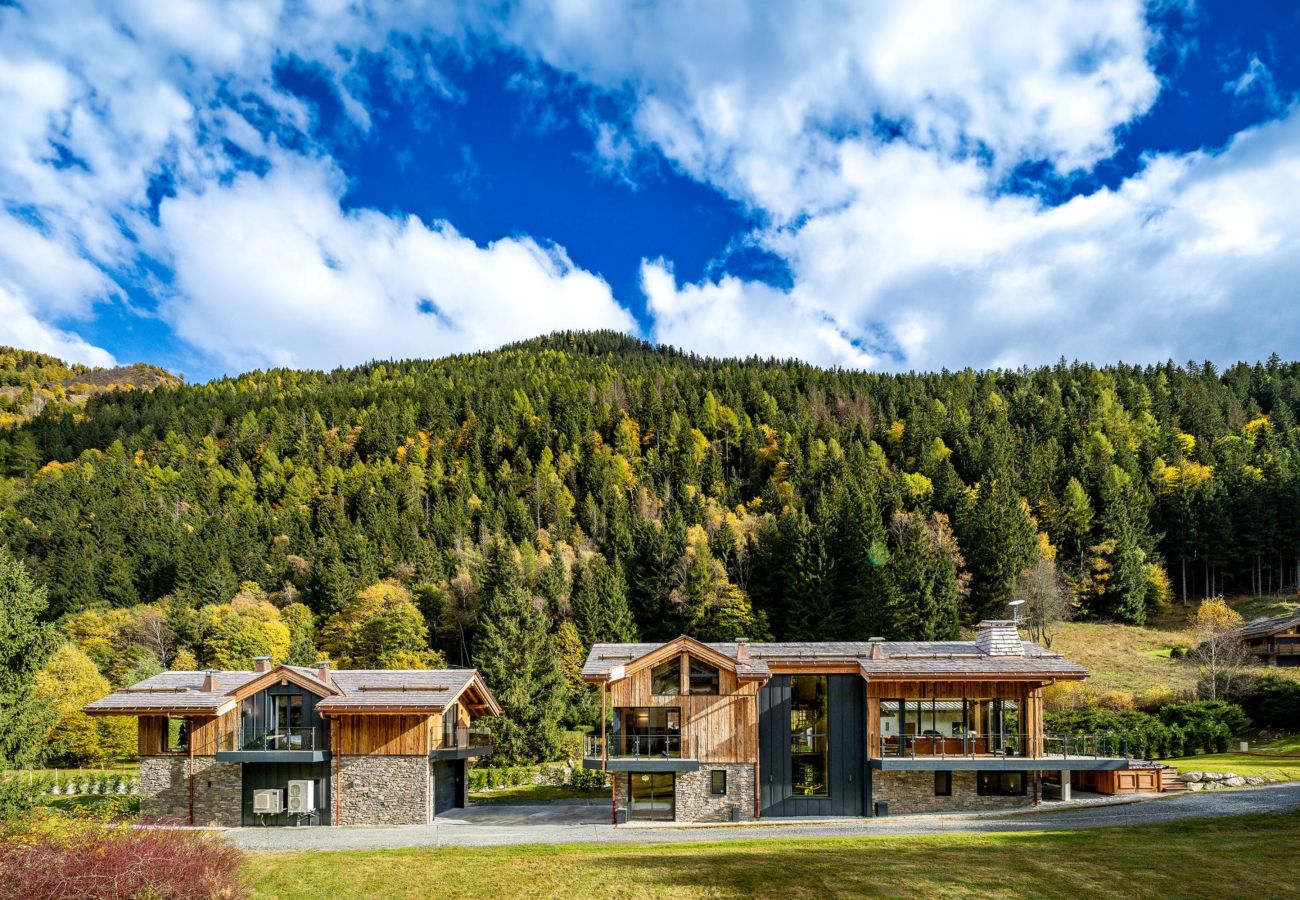 Chalet les Côtés du Lavancher est lancé avec la gamme Chamonix Prestige de Mountain Base pour le Nouvel An 2024.