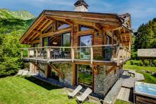 Chalet in Chamonix-Mont-Blanc - Black Stone
