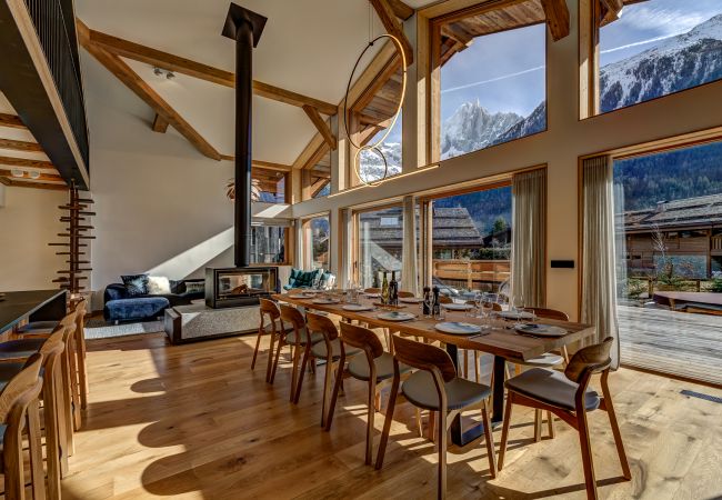Glass sliding doors onto deck and garden Chalet les Trois Soeurs has glass sliding doors onto the deck and garden