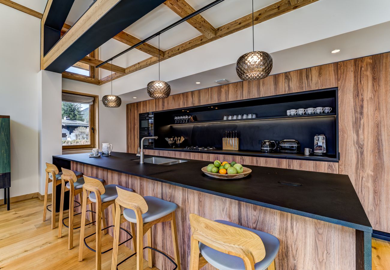 High-end kitchen with stone worktops  Chalet les Trois Soeurs has a high-end kitchen with stone worktops
