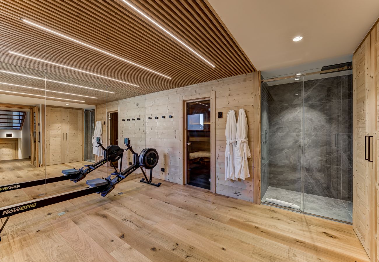 Work-out space with rowing machine, sauna and shower Chalet les Trois Soeurs has a work-out space with a rowing machine, sauna and shower