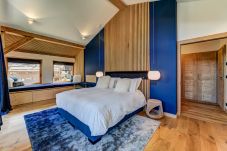 Chalet les Trois Soeurs has 6 bedrooms sleeping 10-12 people 