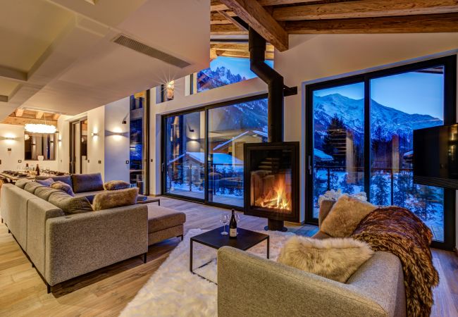 Log burner and open mountain views Chalet Black Pearl has a log burner and open mountain views