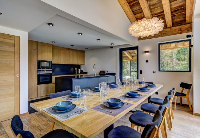 Dining table seating up to 12 people  Chalet Black Pearl has a dining table seating up to 12 people